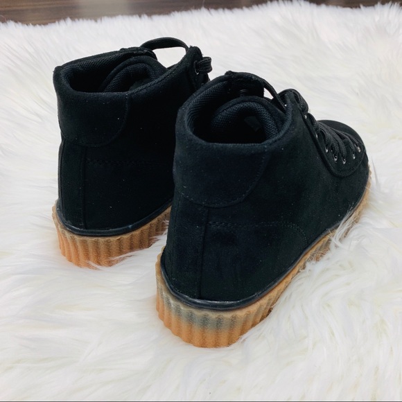 Black high top chunky sneaker - Picture 4 of 7